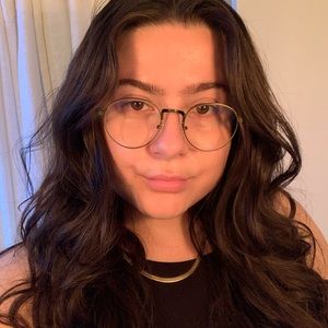 Meet your Posher, Leah